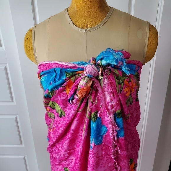NITAI RAYON LARGE WRAP SARONG BEACH SWIM COVERUP PINK ORANGE FLORAL WOMEN OS - Picture 1 of 10